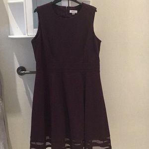 ⭐️Calvin Klein wine coloured midi dress